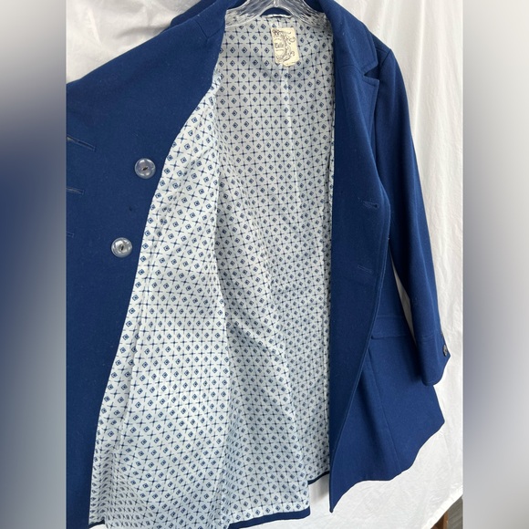 Blue Wool Peacoat, lighter weight, Large Junior Girls - Picture 8 of 12